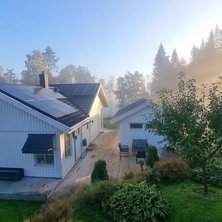 Family Friendly Villa With Sauna In The Nature 布罗斯 外观 照片
