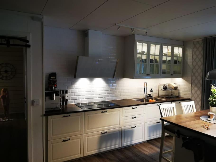 Family Friendly Villa With Sauna In The Nature 布罗斯 外观 照片